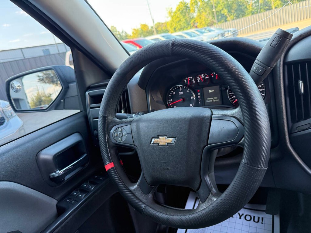 Chevrolet Silverado 1500 Vehicle Full-screen Gallery Image 20