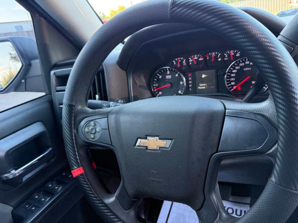 Chevrolet Silverado 1500 Vehicle Full-screen Gallery Image 21