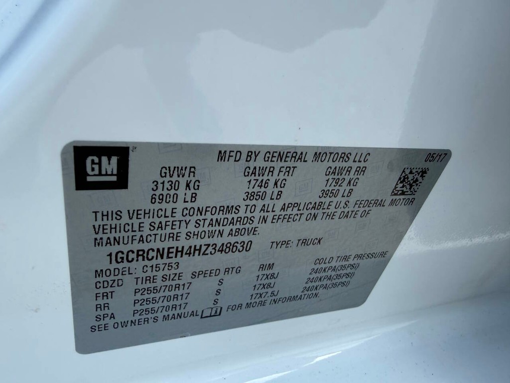 Chevrolet Silverado 1500 Vehicle Full-screen Gallery Image 31