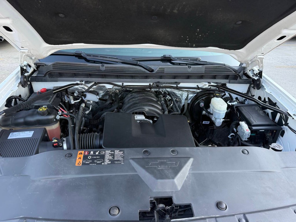 Chevrolet Silverado 1500 Vehicle Full-screen Gallery Image 32