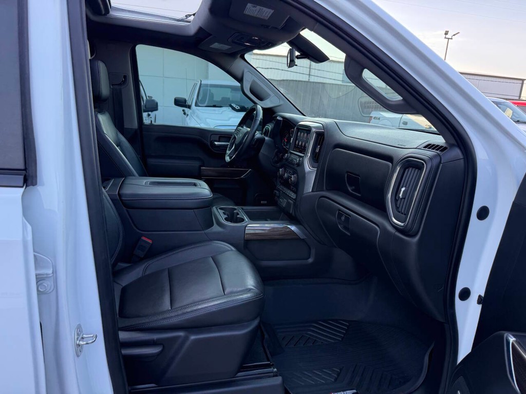 Chevrolet Silverado 1500 Vehicle Full-screen Gallery Image 10