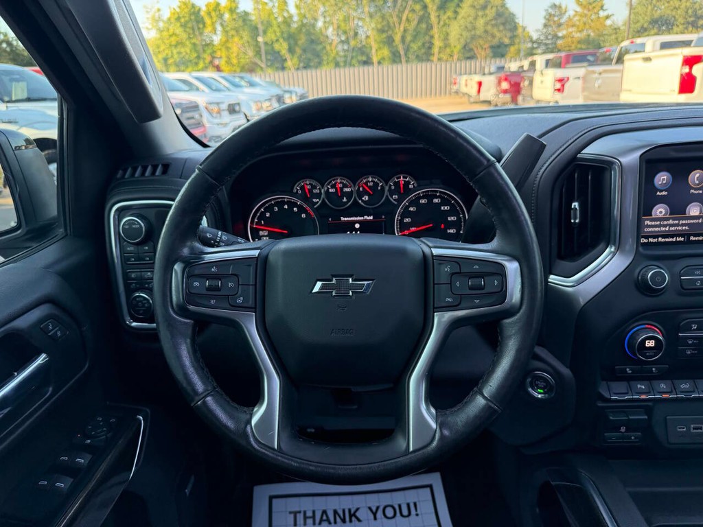 Chevrolet Silverado 1500 Vehicle Full-screen Gallery Image 22