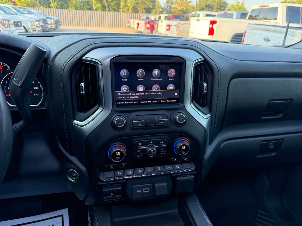 Chevrolet Silverado 1500 Vehicle Full-screen Gallery Image 24