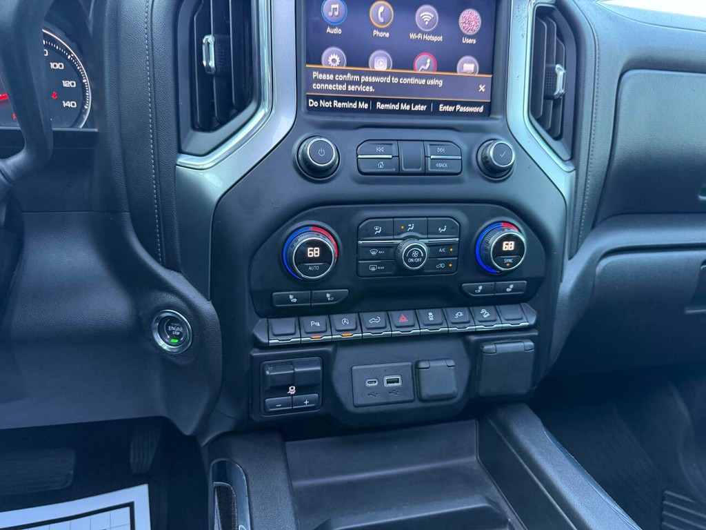 Chevrolet Silverado 1500 Vehicle Full-screen Gallery Image 28
