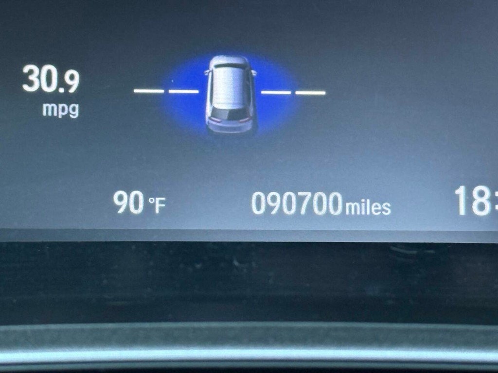 Honda CR-V Hybrid Vehicle Full-screen Gallery Image 32