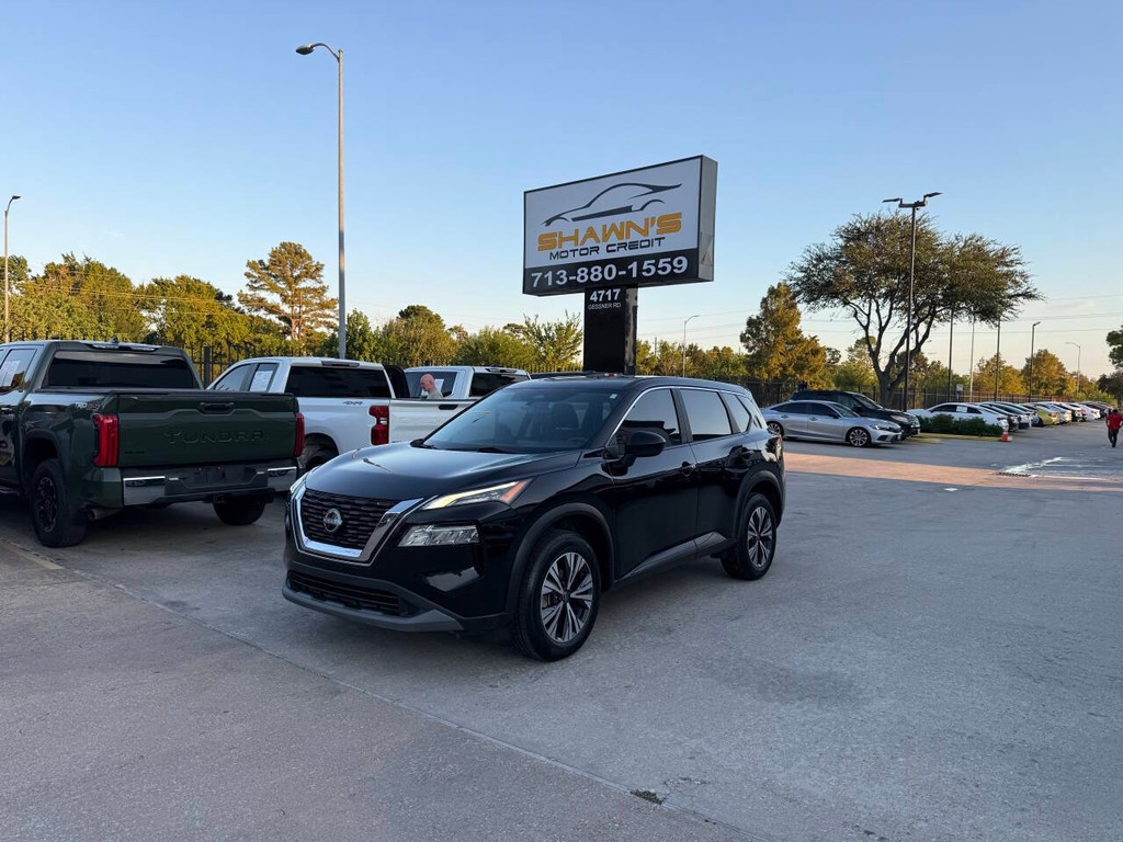 Nissan Rogue Vehicle Full-screen Gallery Image 03
