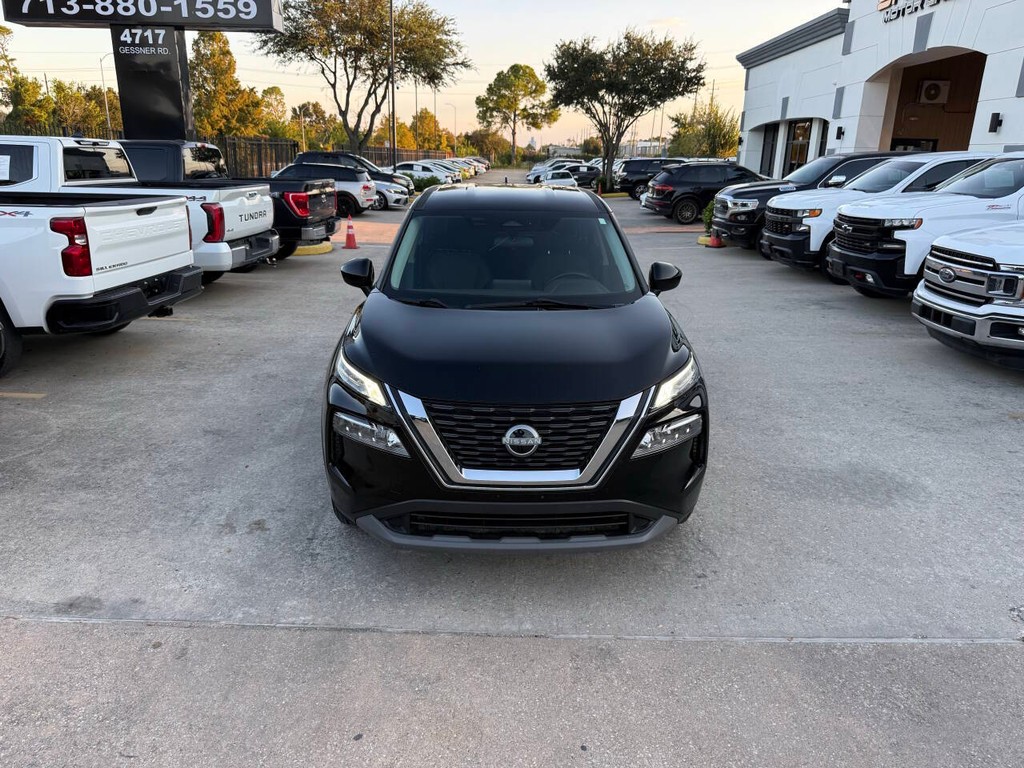 Nissan Rogue Vehicle Full-screen Gallery Image 38