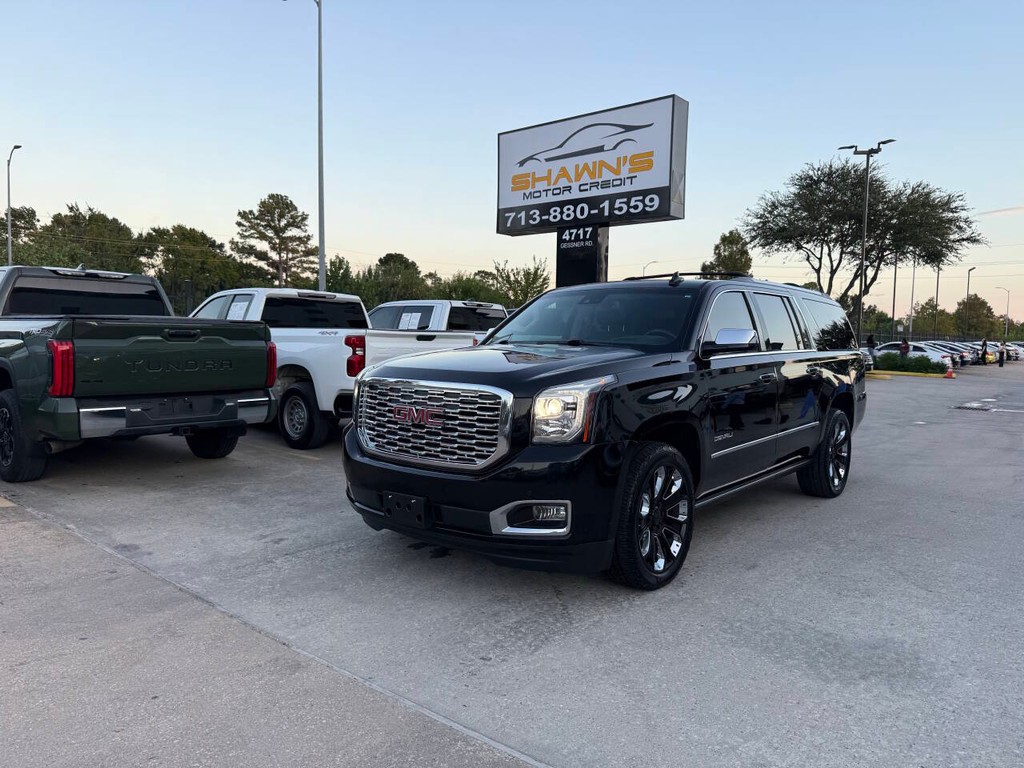 GMC Yukon XL Vehicle Full-screen Gallery Image 49