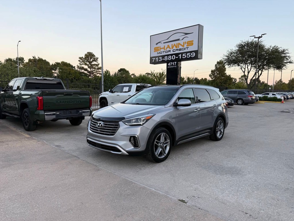 Hyundai Santa Fe Vehicle Full-screen Gallery Image 03