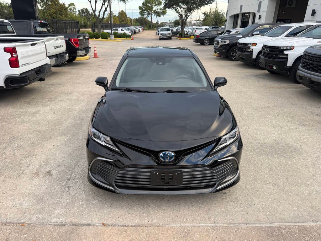 Toyota Camry Vehicle Full-screen Gallery Image 38