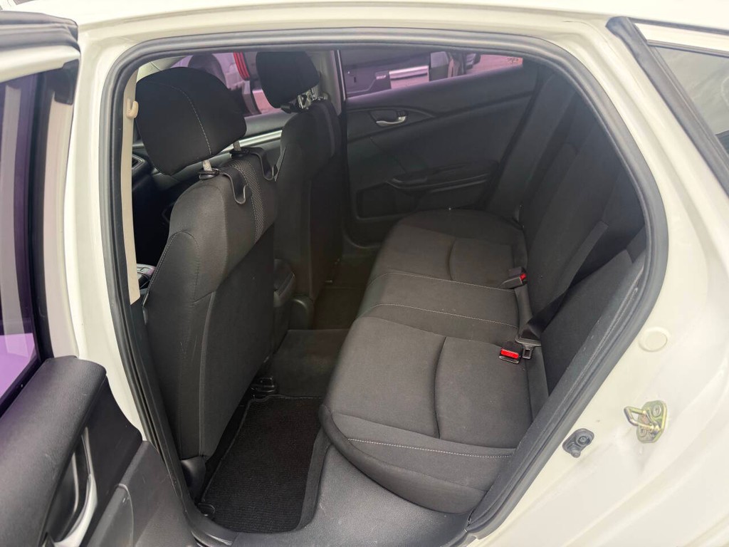 Honda Civic Sedan Vehicle Full-screen Gallery Image 13