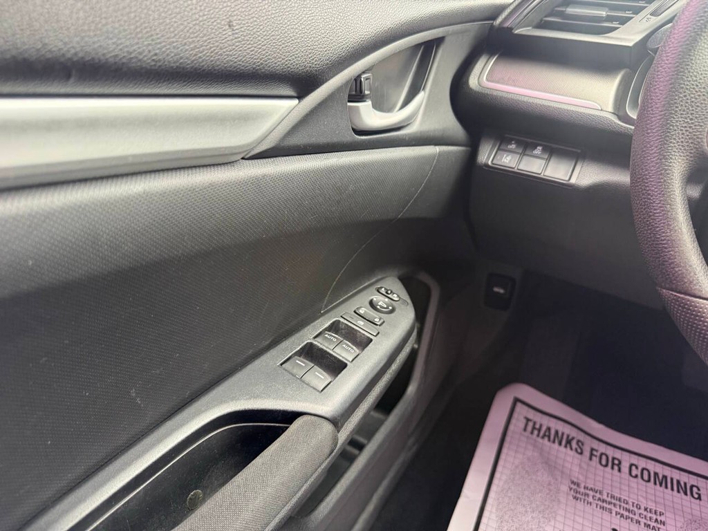 Honda Civic Sedan Vehicle Full-screen Gallery Image 30