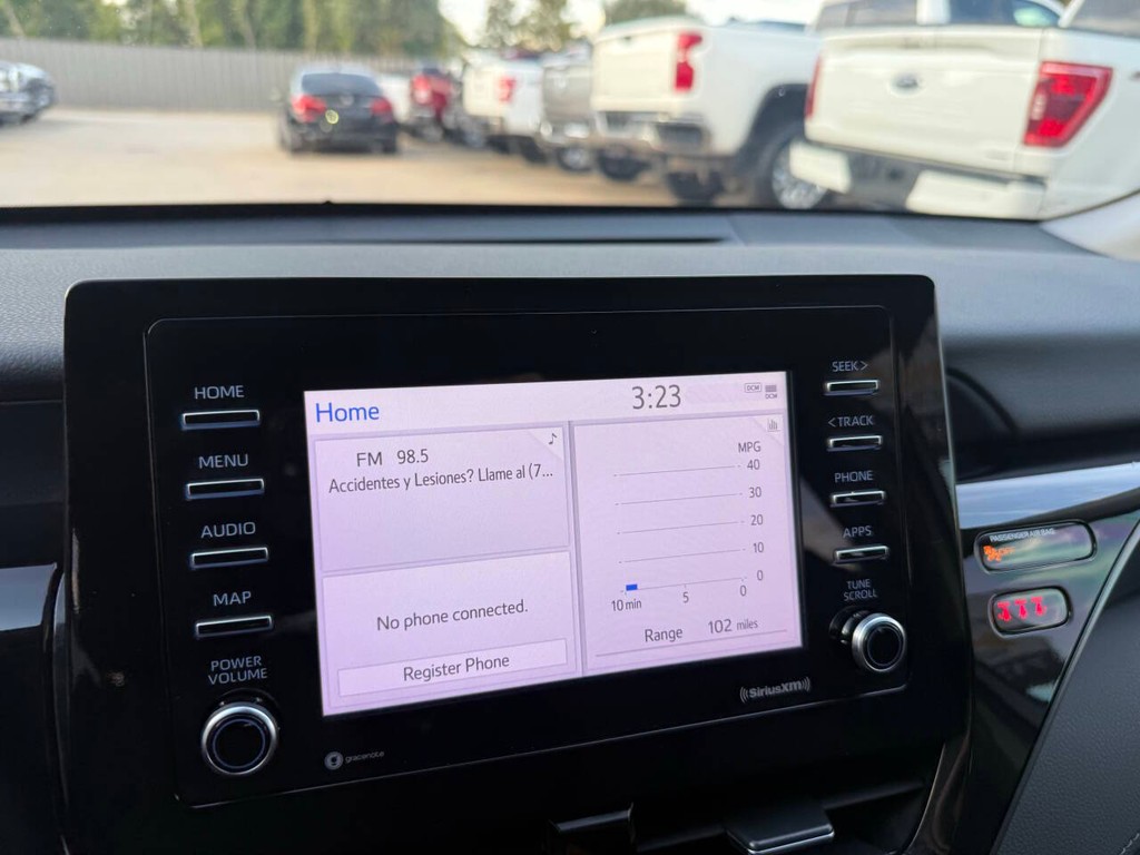 Toyota Camry Vehicle Full-screen Gallery Image 27