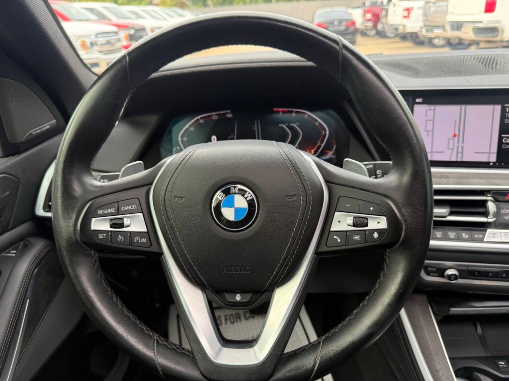 BMW X5 Vehicle Full-screen Gallery Image 24