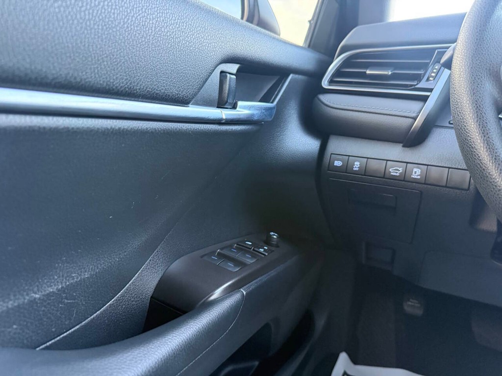 Chevrolet Trailblazer Vehicle Full-screen Gallery Image 33