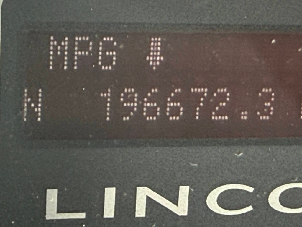Lincoln Navigator Vehicle Full-screen Gallery Image 37