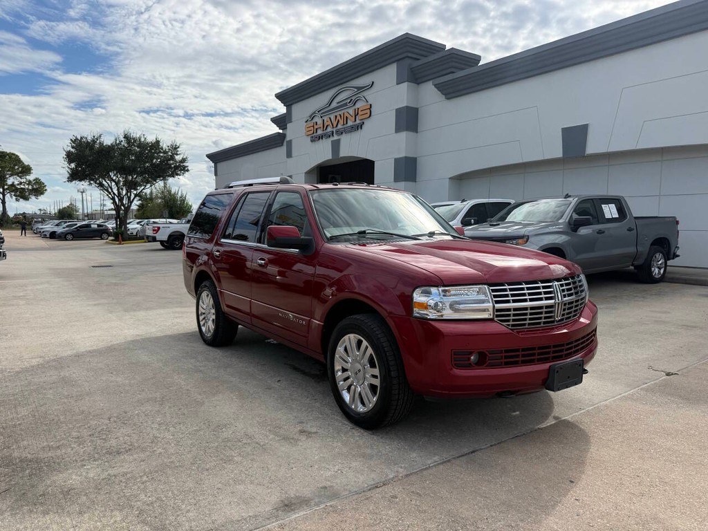 Lincoln Navigator Vehicle Full-screen Gallery Image 47