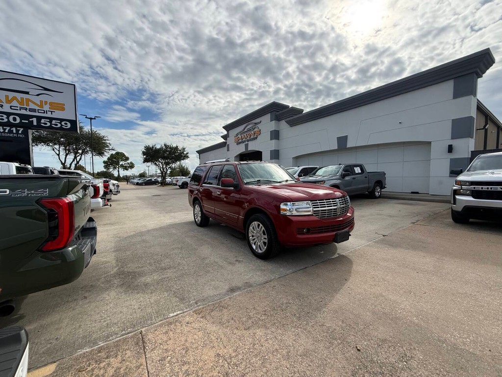 Lincoln Navigator Vehicle Full-screen Gallery Image 49