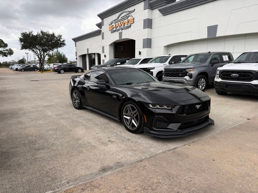 Ford Mustang Vehicle Full-screen Gallery Image 37