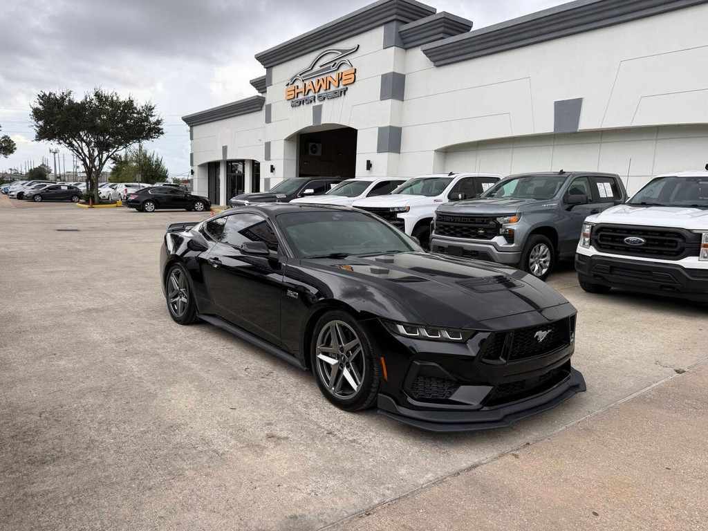 Ford Mustang Vehicle Full-screen Gallery Image 38