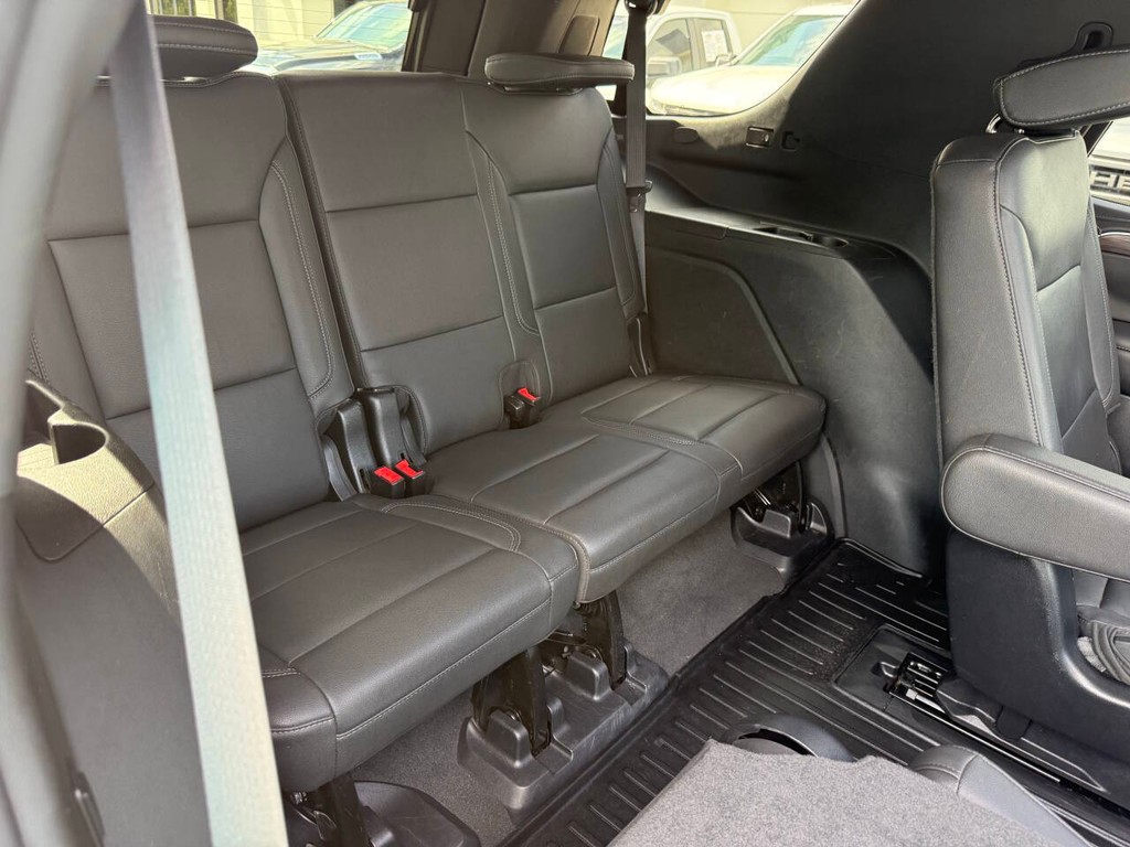 Chevrolet Tahoe Vehicle Full-screen Gallery Image 16