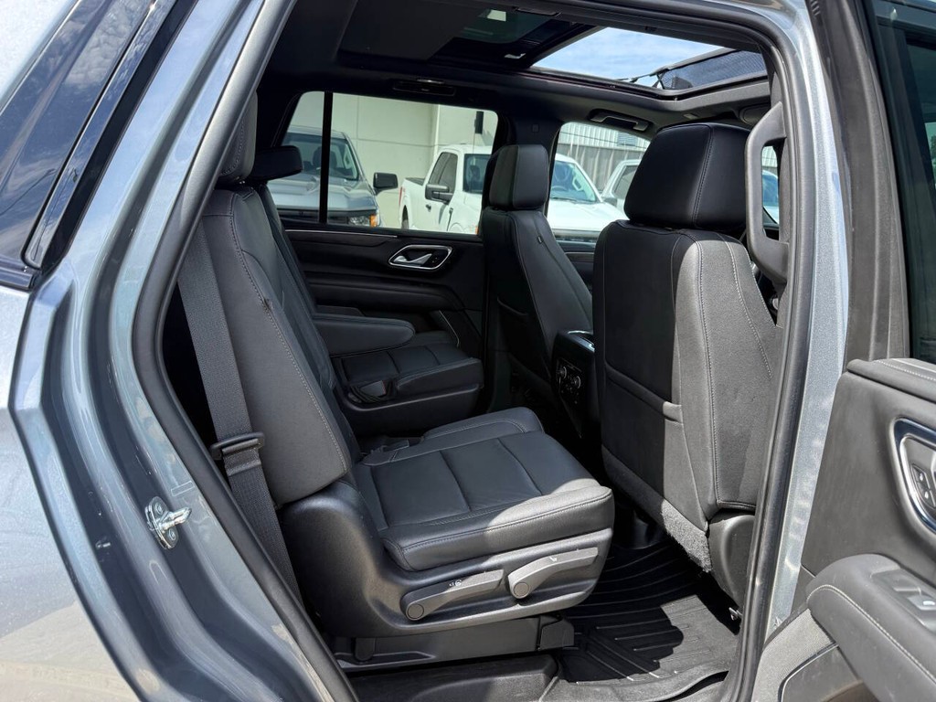 Chevrolet Tahoe Vehicle Full-screen Gallery Image 17