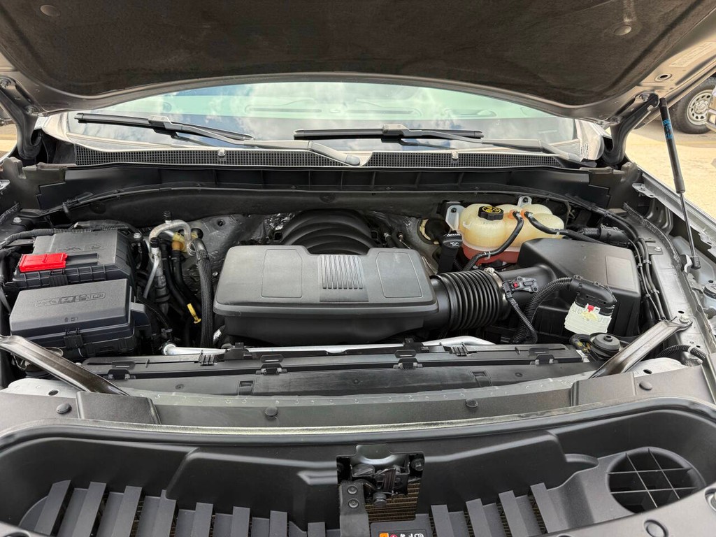 Chevrolet Tahoe Vehicle Full-screen Gallery Image 38
