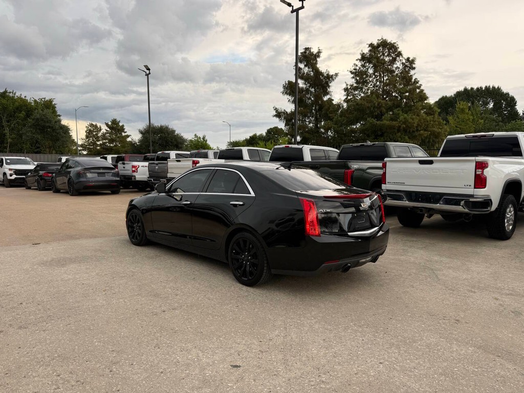 Cadillac ATS Sedan Vehicle Full-screen Gallery Image 04