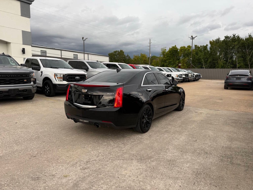 Cadillac ATS Sedan Vehicle Full-screen Gallery Image 05