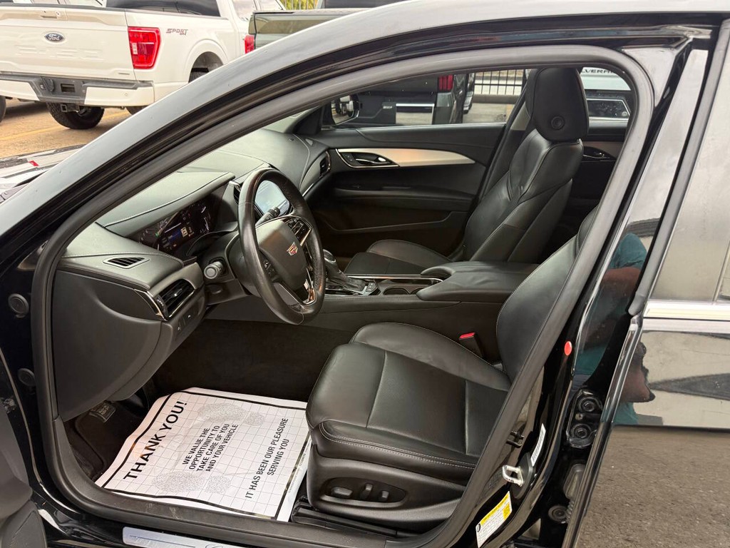 Cadillac ATS Sedan Vehicle Full-screen Gallery Image 07