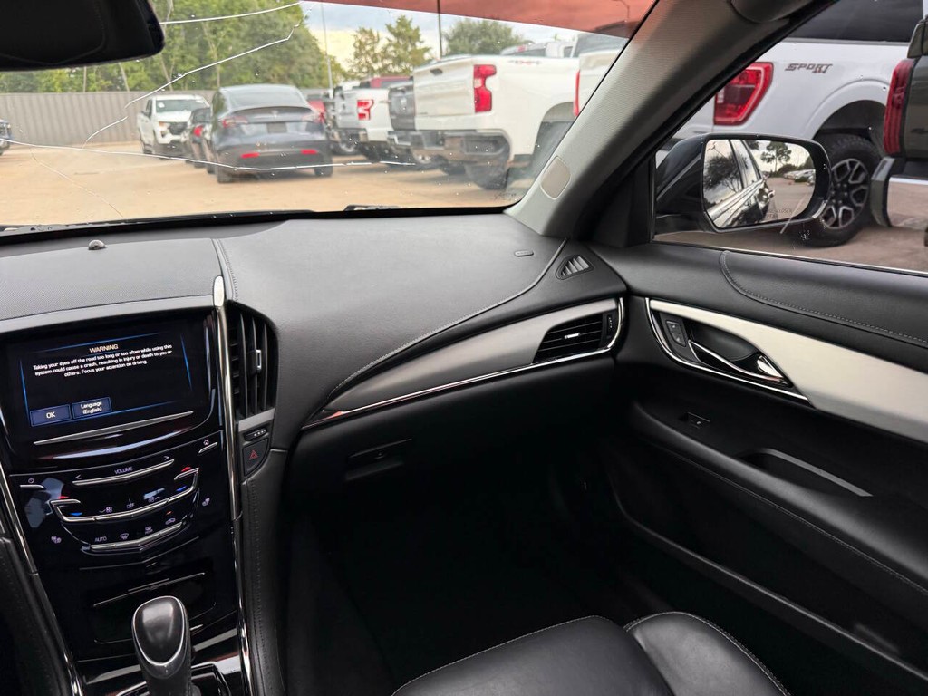 Cadillac ATS Sedan Vehicle Full-screen Gallery Image 20