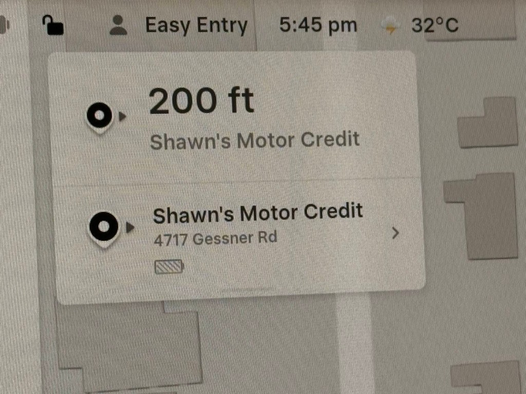 Tesla Model Y Vehicle Full-screen Gallery Image 25