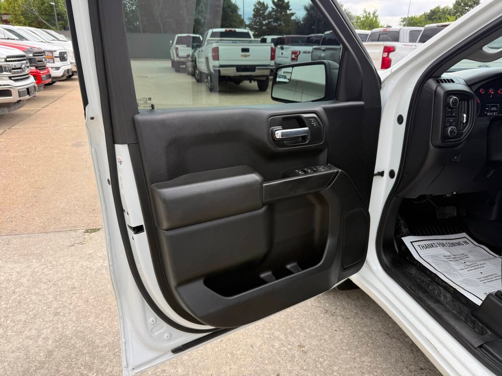 Chevrolet Silverado 1500 Vehicle Full-screen Gallery Image 07