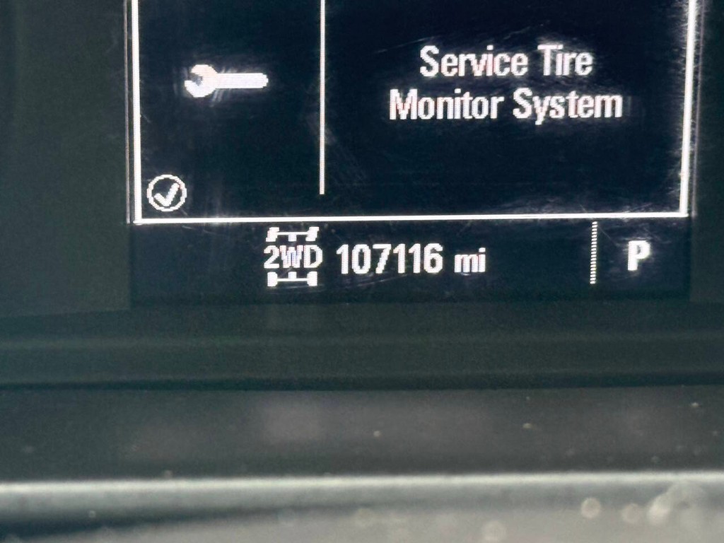 Chevrolet Silverado 1500 Vehicle Full-screen Gallery Image 31