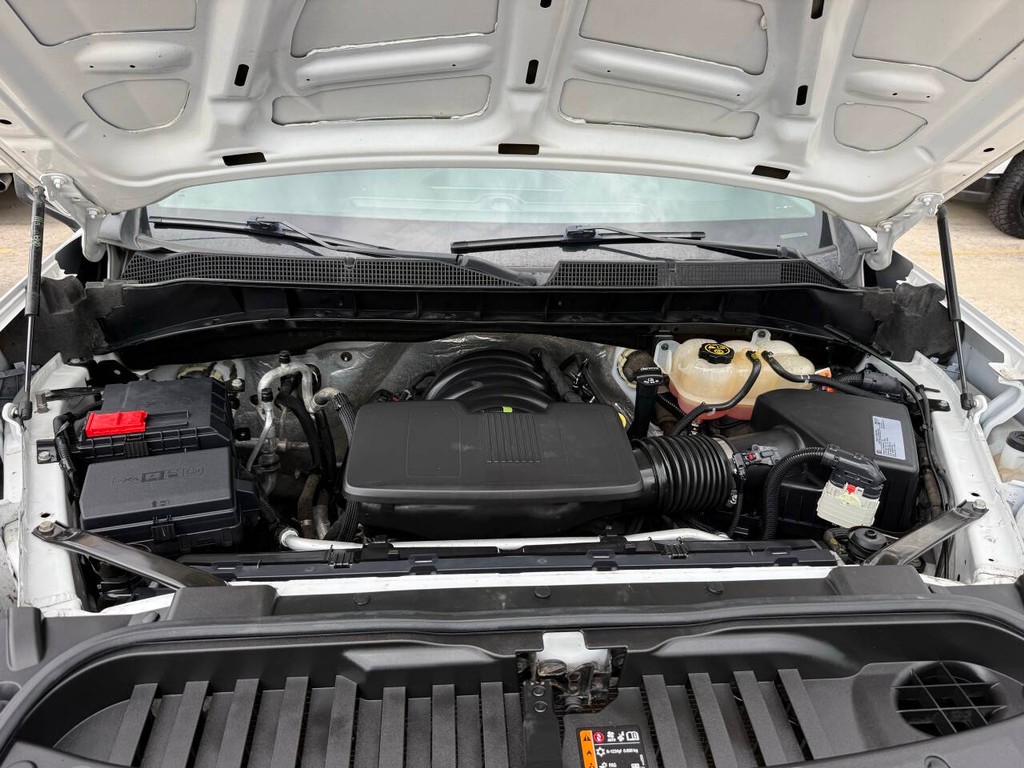 Chevrolet Silverado 1500 Vehicle Full-screen Gallery Image 33
