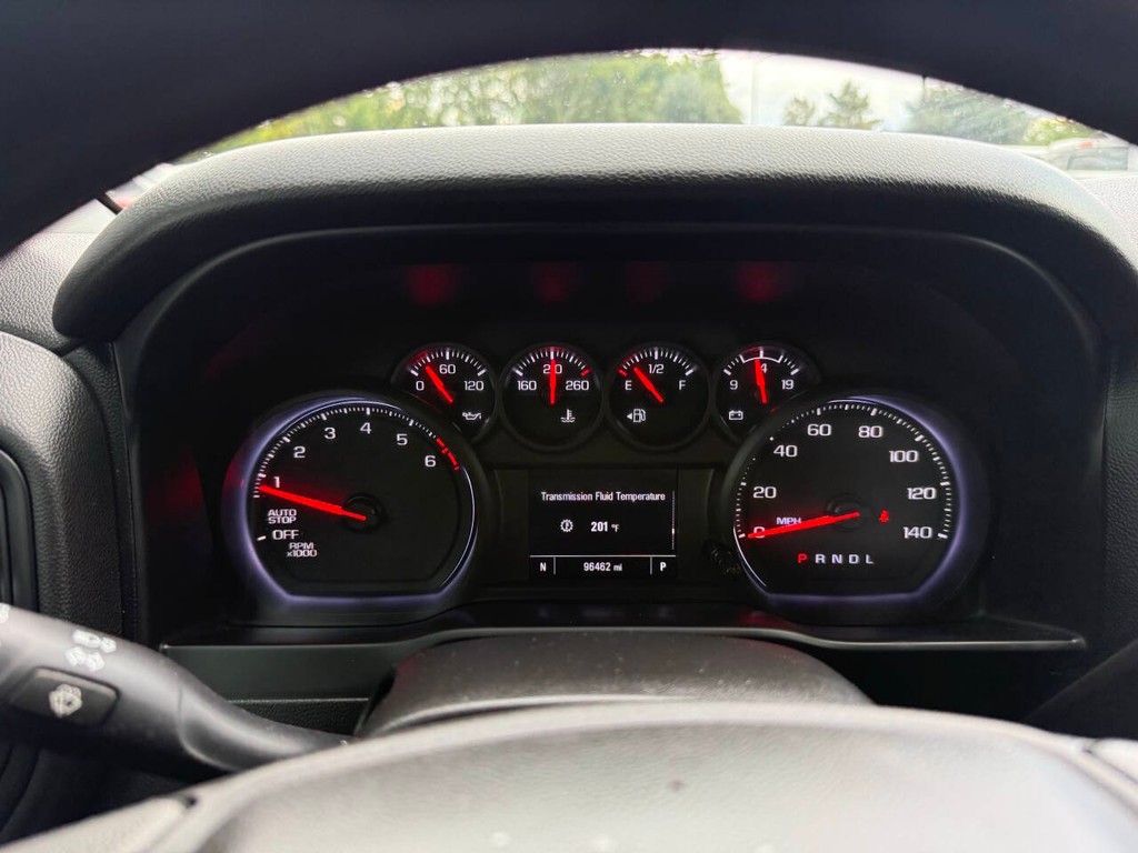 Chevrolet Silverado 1500 Vehicle Full-screen Gallery Image 31