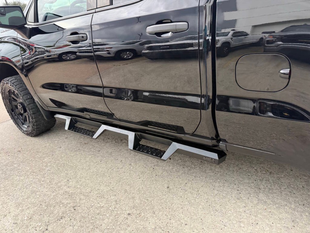 Chevrolet Silverado 1500 Vehicle Full-screen Gallery Image 36