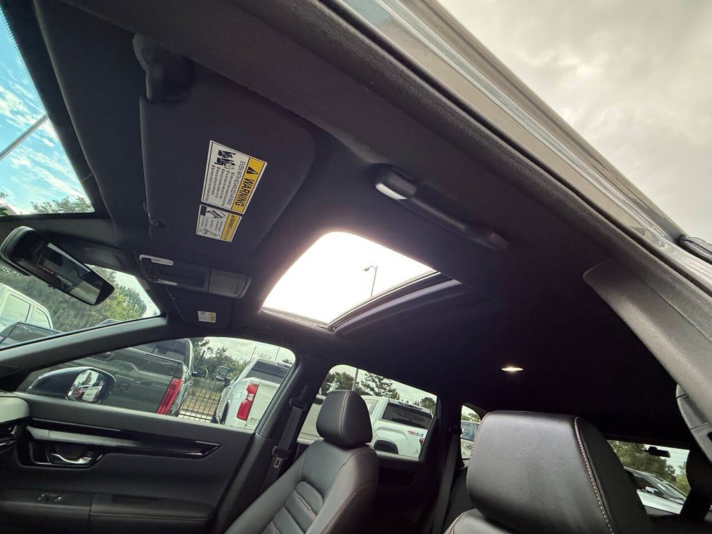 Honda CR-V Hybrid Vehicle Full-screen Gallery Image 31