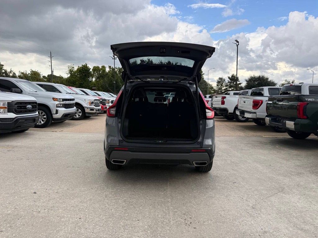 Honda CR-V Hybrid Vehicle Full-screen Gallery Image 38