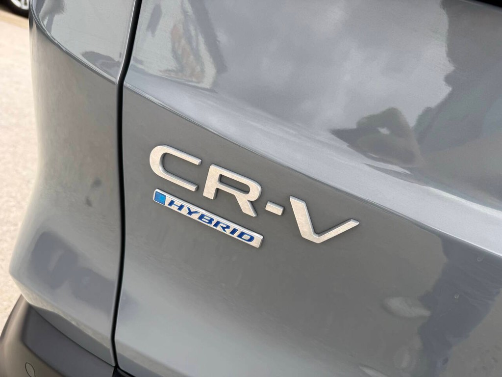 Honda CR-V Hybrid Vehicle Full-screen Gallery Image 40