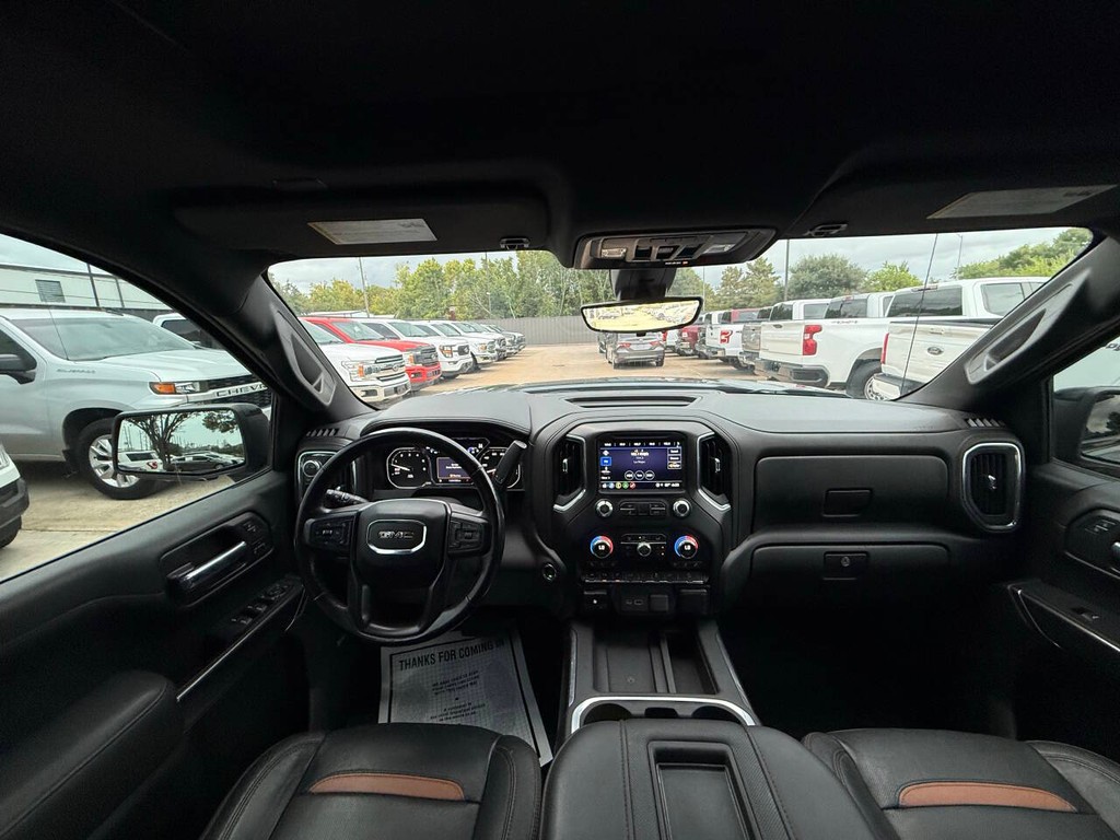 GMC Sierra 1500 Vehicle Full-screen Gallery Image 18