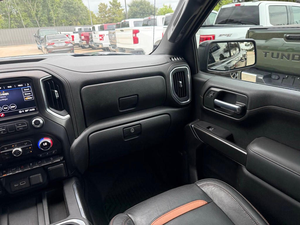 GMC Sierra 1500 Vehicle Full-screen Gallery Image 20