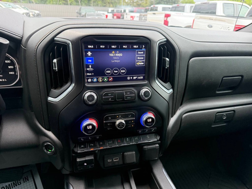 GMC Sierra 1500 Vehicle Full-screen Gallery Image 24