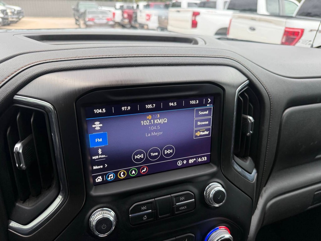 GMC Sierra 1500 Vehicle Full-screen Gallery Image 25