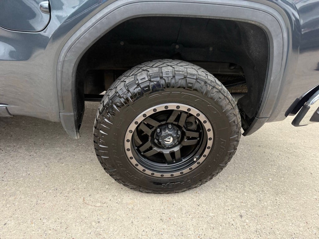 GMC Sierra 1500 Vehicle Full-screen Gallery Image 41