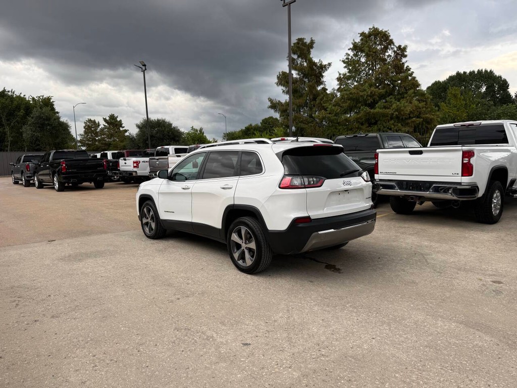 Jeep Cherokee Vehicle Full-screen Gallery Image 04
