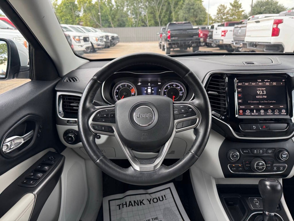 Jeep Cherokee Vehicle Full-screen Gallery Image 23