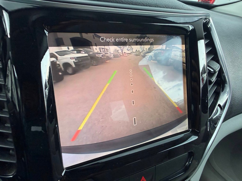 Jeep Cherokee Vehicle Full-screen Gallery Image 26