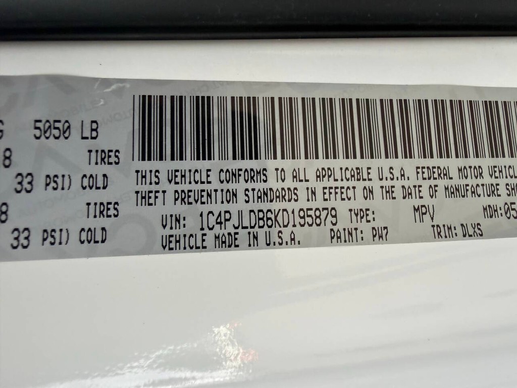 Jeep Cherokee Vehicle Full-screen Gallery Image 34
