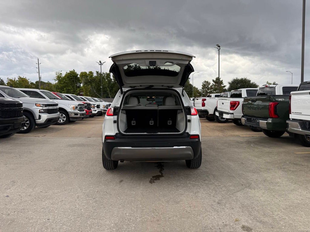 Jeep Cherokee Vehicle Full-screen Gallery Image 37